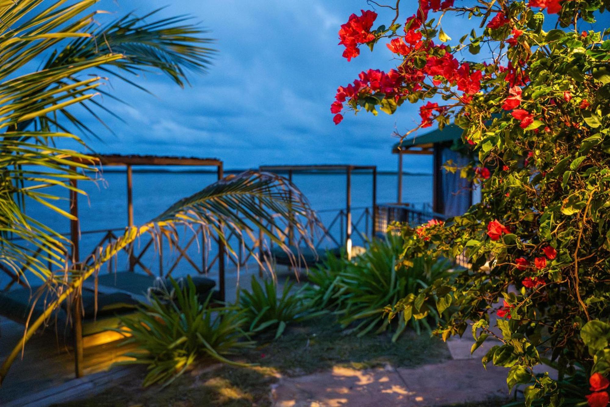 Santa Maria Atins Hotel Exterior photo